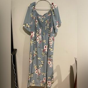 Women’s plus size Maxi length dress by Bloomchic Size 22/24 Ruching ches…
